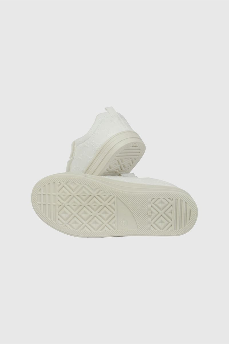 57100309v26-3