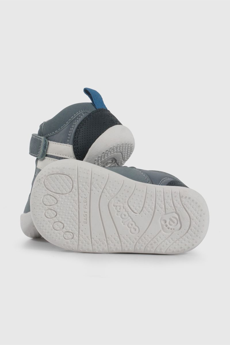 27050250v26-3