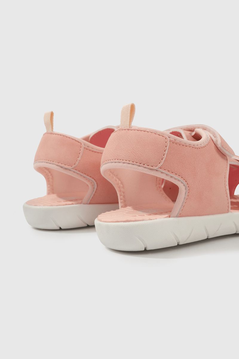 53960235v25-5