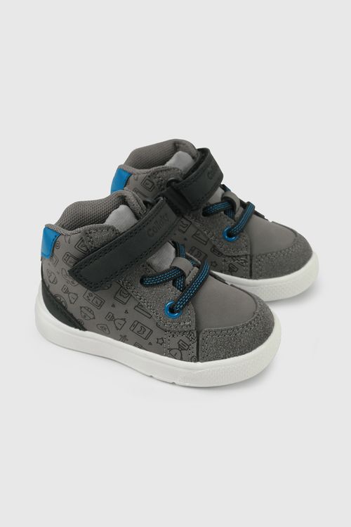 Zapatilla Negra de Niño urbana y suela de TR y caña media