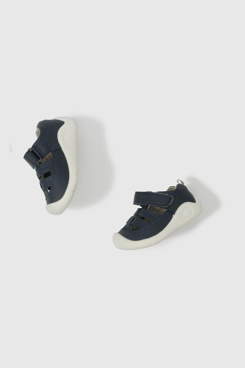 23070257v25-4