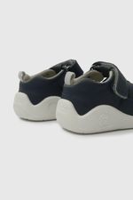 23070257v25-5