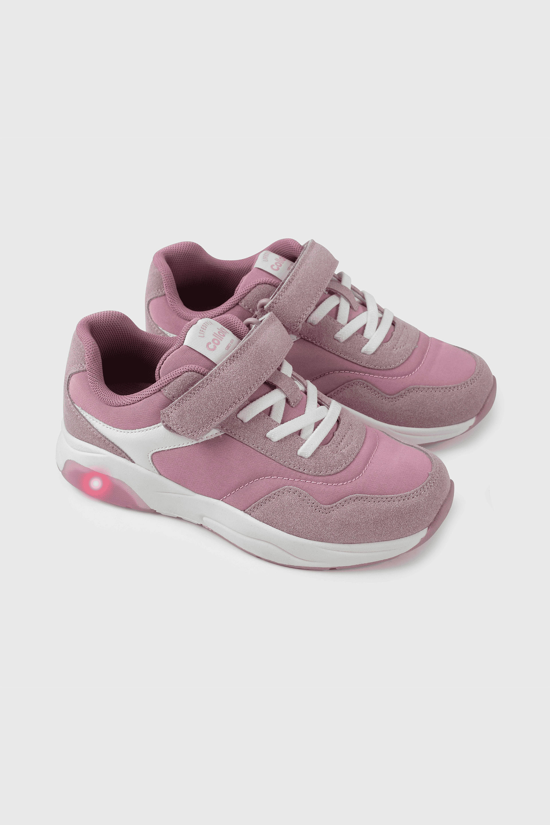 zapatilla luces y ruedas Zapatos, Ropa Infantil y mucho más