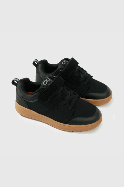 Zapatilla Escolar Negra para niño