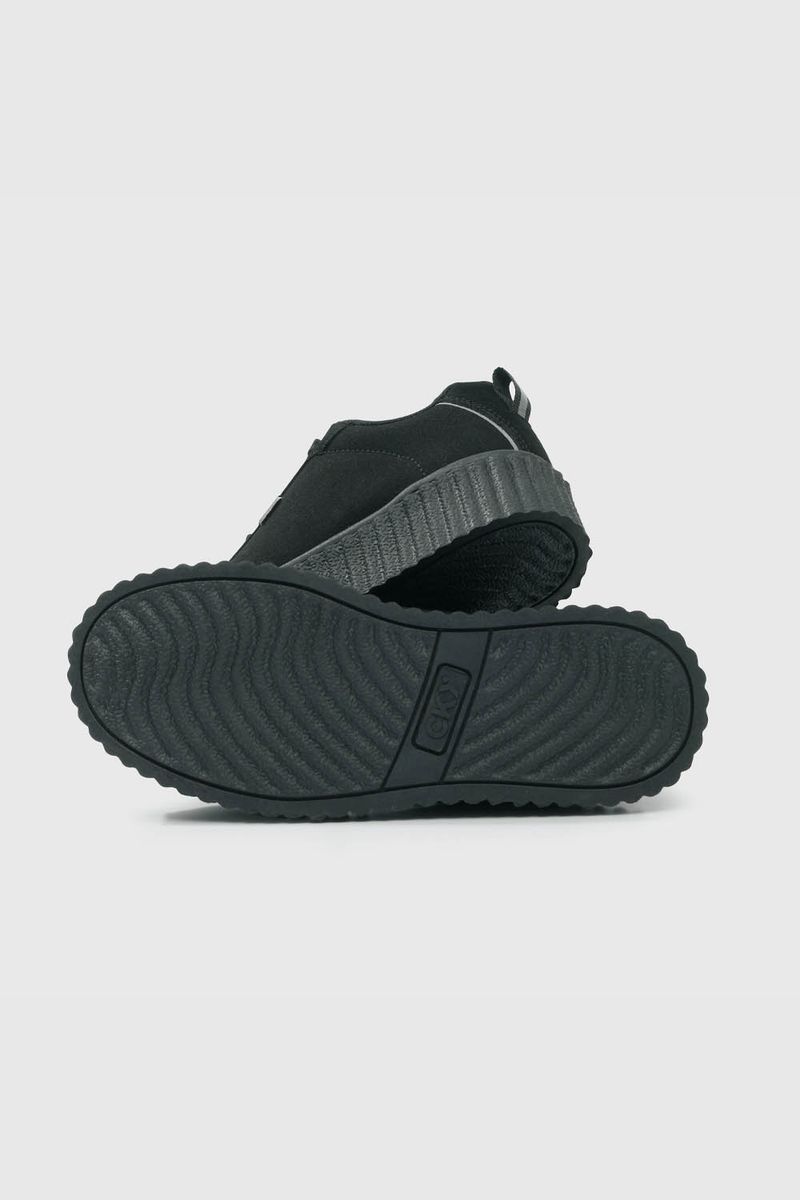 b28ec0c8-1ce3-4ddb-855e-fe977b81cc76-77120201i24-3