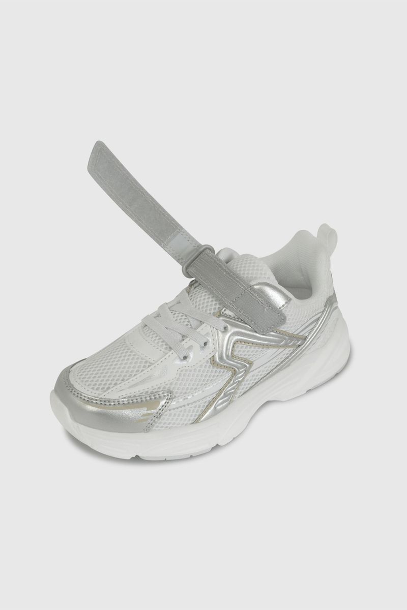 b96875c6-da20-4943-b072-3a0ed23a4c5f-57240210v26-6